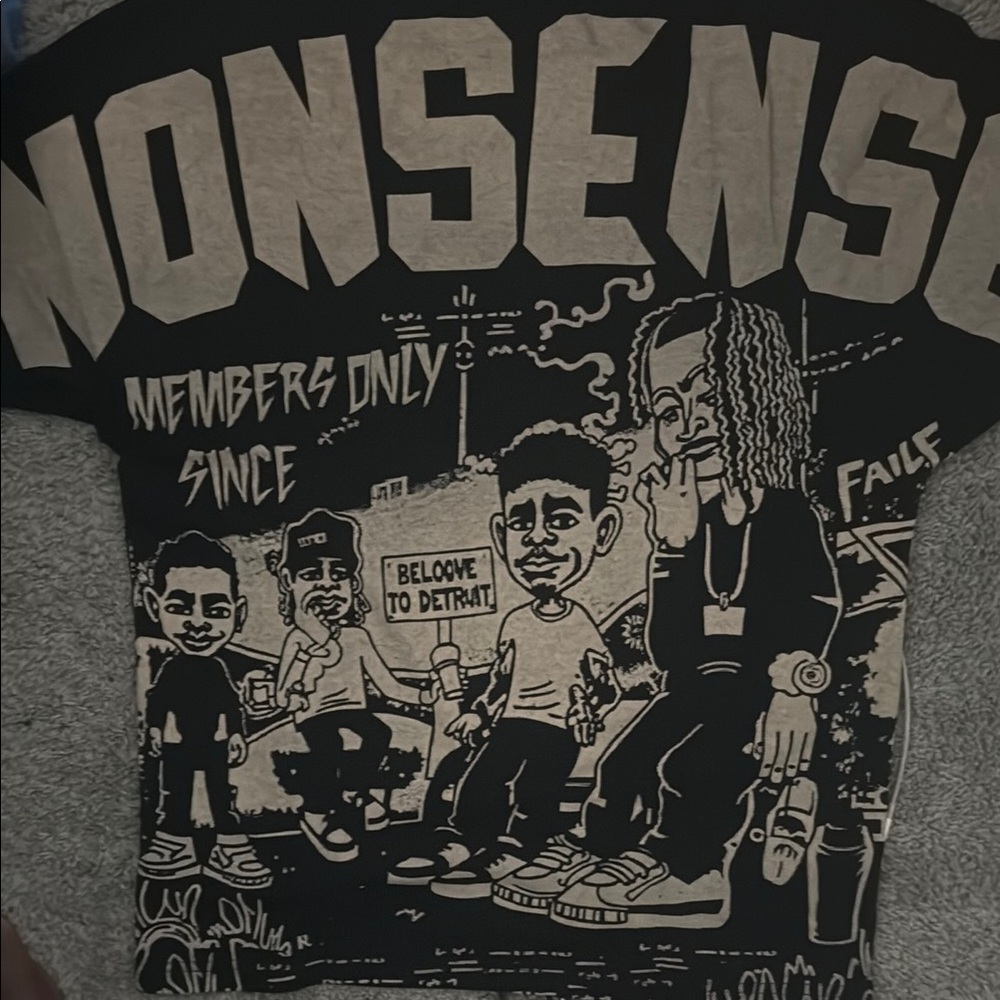 Black Graphic men medium